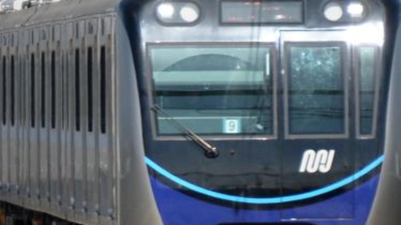 Ingat, Buka Puasa di MRT Jakarta Hanya Boleh Minum Air Putih dan Makan Kurma