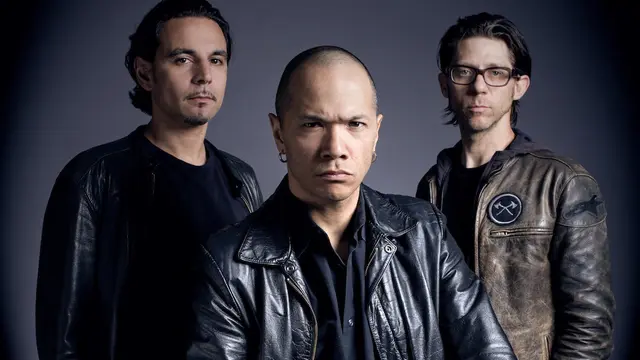 Drummer Paling Gila di Angels and Airwaves, Dimana Dia Sekarang?