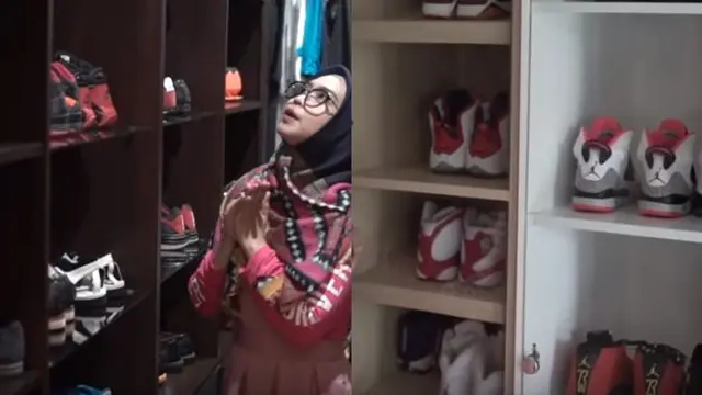 Narji memiliki dua tempat khusus di ruangan berbeda untuk menyimpan koleksi sepatu mahalnya.