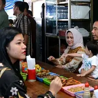 Jokowi Makan Soto Gading