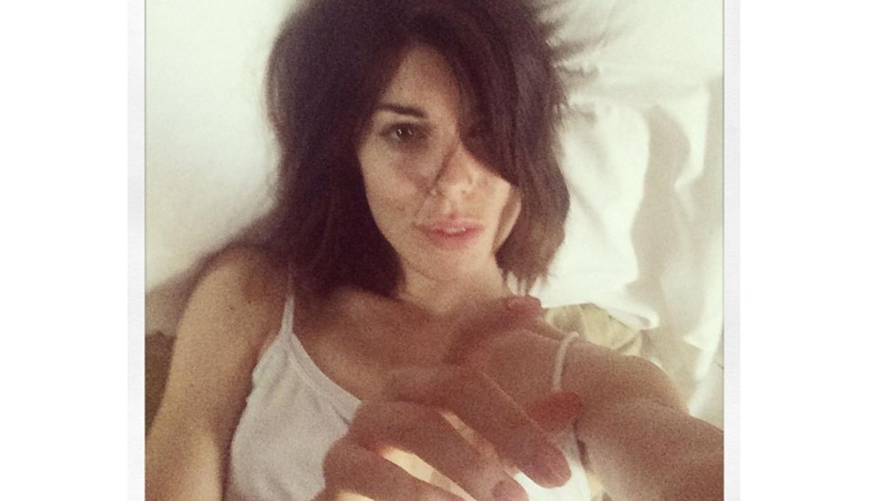 Bianca Atzei baru mengeluarkan satu album berjudul Bianco e nero. (Bola.com/Instagram)