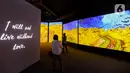 Di sisi lain, pameran tersebut diharapkan menjadi atraksi menarik pengunjung untuk menghidupkan kembali pusat perbelanjaan yang sempat mati suri karena pandemi. (merdeka.com/Arie Basuki)