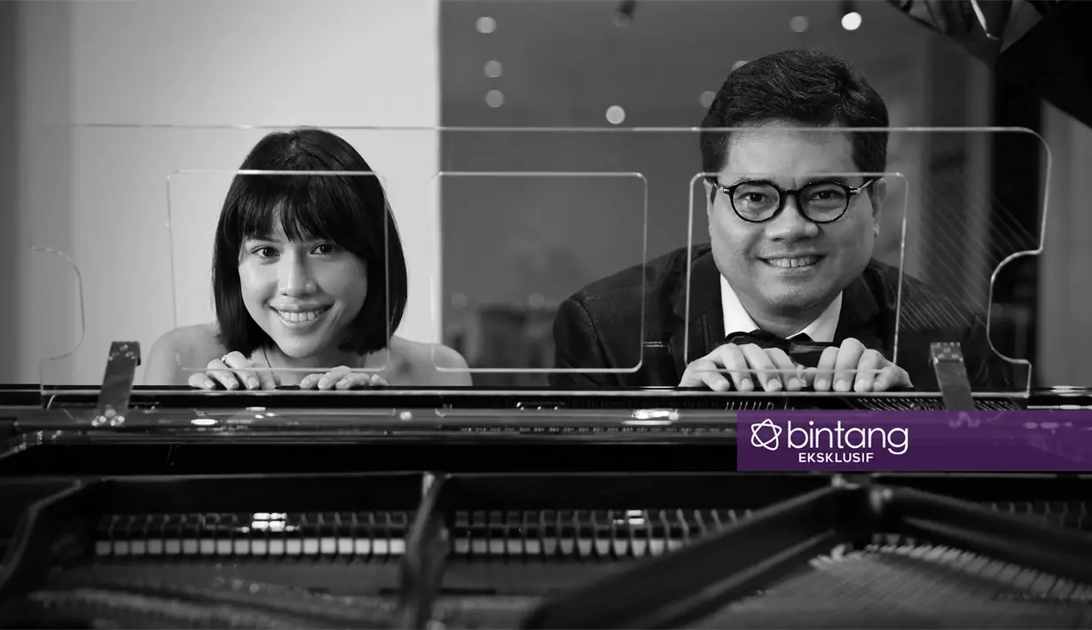 Lantas apa yang membuat Ananda Sukarlan melakukan kegiatan tersebut. Merasa sebagai anak orang tidak mampu, dan hidup serba pas-pasan bersama 7 bersaudara. Meski sejak kecil suka musik, tapi ia merasa keterbatasan finansial. (Bambang E. Ros/Bintang.com)