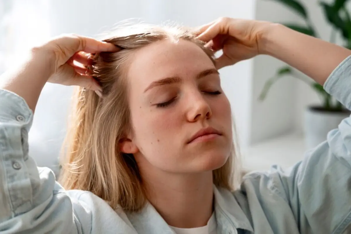 Mengatasi Rambut Pitak dengan Makeup Sederhana