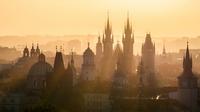 kota praha (Unsplash/Denis Poltoradnev)