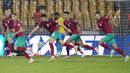Pemain PSG, Achraf Hakimi menjadi bintang kemenangan 2-1 Maroko atas Malawi dalam partai 16 besar Piala Afrika 2021. Maroko akan berjumpa dengan Mesir di perempat final. (AP/Themba Hadebe)