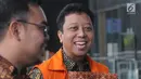 Mantan Ketua Umum PPP Muhammad Romahurmuziy alias Rommy tiba untuk menjalani pemeriksaan di Gedung KPK, Jakarta, Rabu (12/6/2019). Rommy diperiksa dalam kapasitas sebagai tersangka kasus dugaan suap jual-beli jabatan di Kementerian Agama. (merdeka.com/Dwi Narwoko)