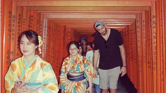 7 Bukti Bahwa Jepang Tidak Dibangun untuk Orang Tinggi