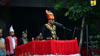 Sekretaris Jenderal Mohammad Zainal Fatah bertindak sebagai Inspektur Upacara saat upacara Peringatan HUT ke-79 RI di Lapangan Sapta Taruna, Kementerian PUPR, Sabtu (17/8/2024)