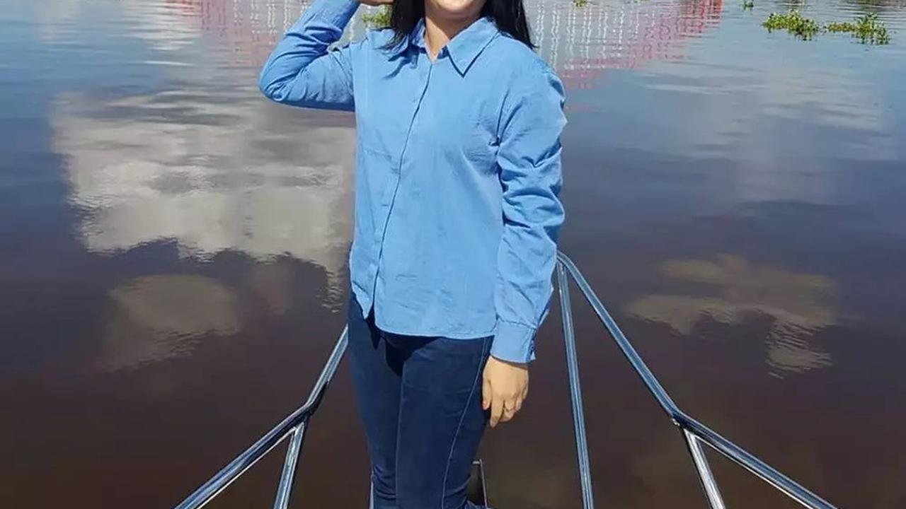 Potret Cantik Dewi Sri Astuti