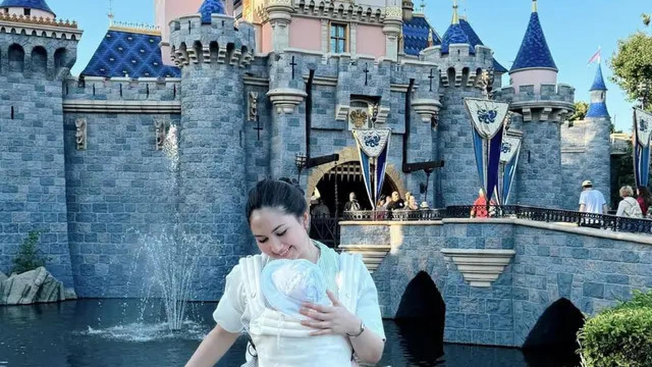 6 Potret Gaya Jessica Mila saat Momong Anak di Luar Negeri, Tampil Stunning