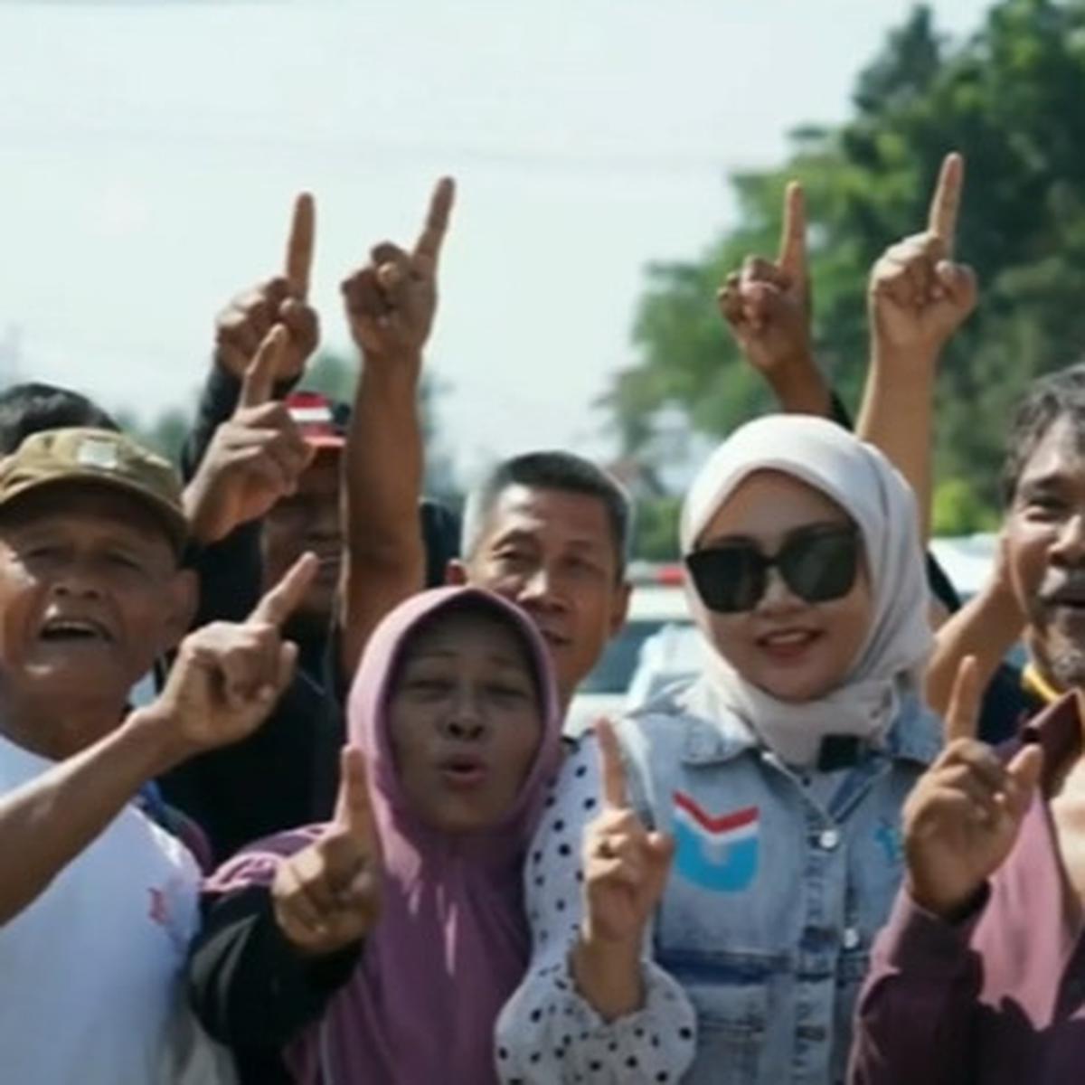 Heboh Kampanye Paslon Bupati Rembang Nekat Gelar Konser Dadakan di Depan Puskesmas, Endingnya Kena Semprot Bawaslu