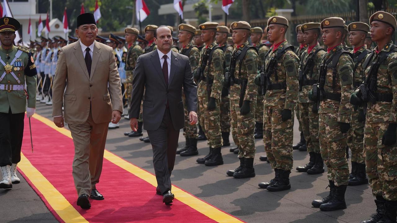 FOTO: Menhan Sjafrie Terima Kunjungan Menhan Qatar Bahas Kerja Sama Pertahanan