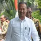 Menteri Sosial Agus Gumiwang Kartasasmita tiba mendatanggi Komisi Pemberantasan Korupsi (KPK) di Jakarta, Jumat (7/9). Kedatangan Agus Gumiwang untuk menemui pimpinan KPK konsultasi dana angaran di Kementerian Sosial. (Merdeka.com/Dwi Narwoko)