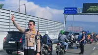 Diskresi Polisi Karena Banjir, 400 Pengendara Motor Bekasi Masuk Tol ke Jakarta