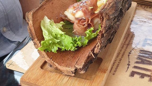 7 Potret Nyeleneh Penyajian Menu Daging di Restoran Ini Bikin Geleng Kepala