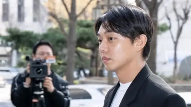 Yoo Ah In