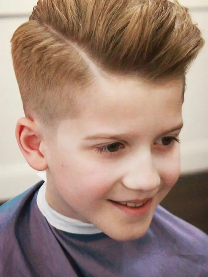 10 Model Rambut Anak Cowok yang Bikin Ganteng di Tahun 2024