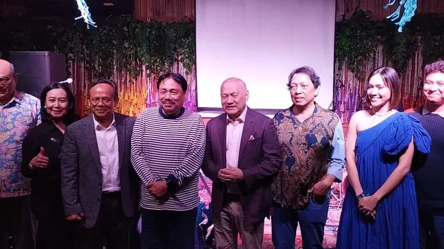 peluncuran buku Simfoni Alam karya Doddy Soekasah