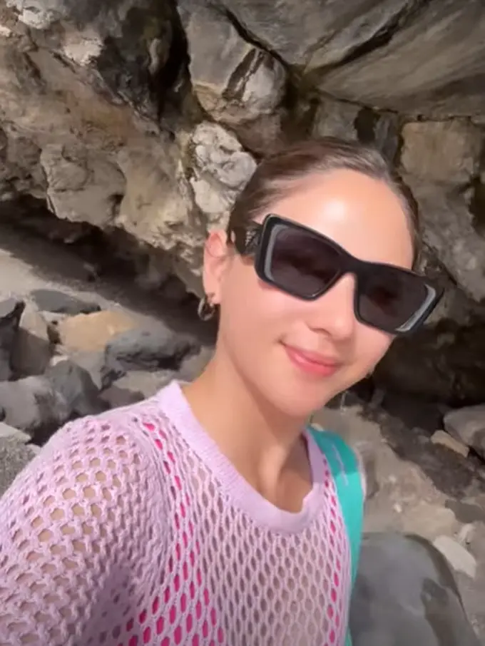 Liburan di Eropa Layaknya Warga Lokal, Jessica Mila Tetap Pilih Pakai Outfit dari Brand Lokal