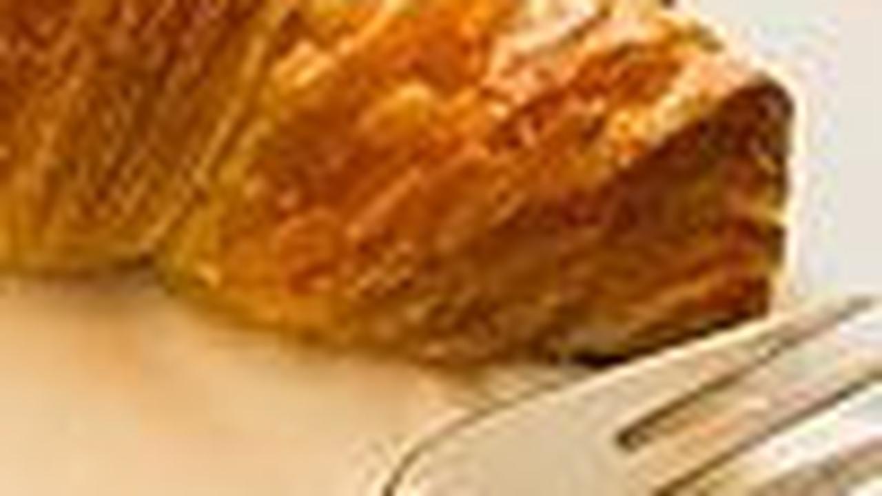Croissant sendiri merupakan jenis pastry yang sering diinovasikan menjadi berbagai jenis bakery baru.