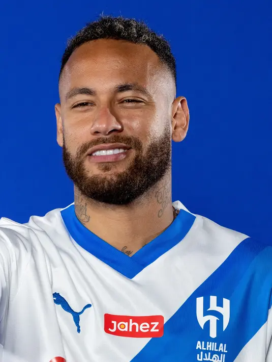 Neymar dibeli secara permanen dari PSG dengan biaya transfer yang tidak main-main. 90 juta Euro dibayarkan untuk bisa menebusnya. (Saudi Pro League / AFP)
