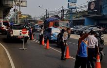 Macet Usai Kebakaran Pabrik Bingkai di Duren Sawit, Ini Rekayasa Lalu Lintas