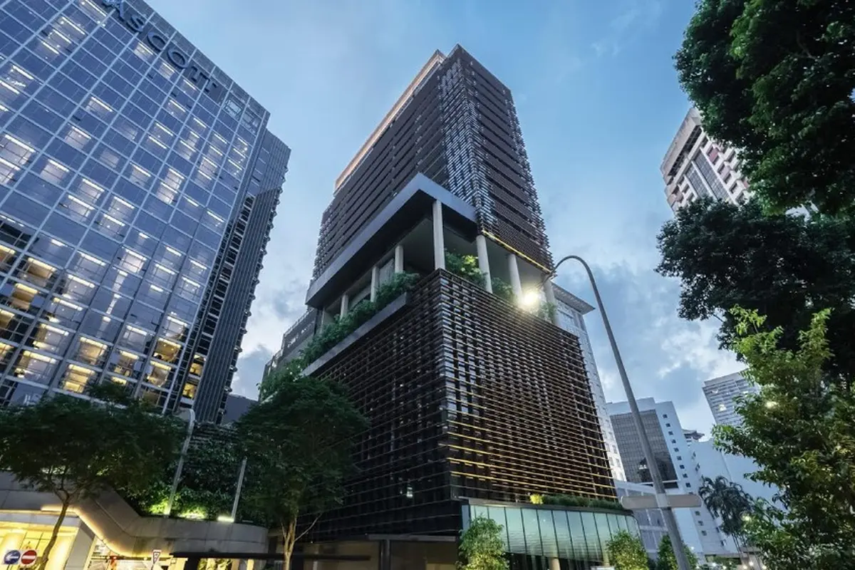Liburan ke Singapura Bareng Bestie? Jangan Lupa Mampir Buat Shopping di Club21