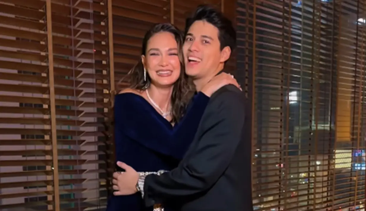 <p>Pada akhir video, terlihat Luna Maya memegang pundak Maxime dan Maxime Bouttier memegang pinggang Luna Maya jadi terlihat keduanya seperti berpelukan. Filmnya segera tayang, artis Indonesia berusia 41 tahun ini tak bisa sembunyikan wajah bahagia. Dalam keterangan unggahannya, Luna Maya menuliskan excited as always yang berarti selalu bersemangat. (Liputan6.com/IG/@lunamaya)</p>