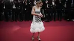 Brie Larson berpose untuk fotografer setibanya di pemutaran perdana film 'Asteroid City' di Festival Film Cannes 2023, Cannes, Prancis selatan, Selasa, 23 Mei 2023. (AP Photo/Daniel Cole)