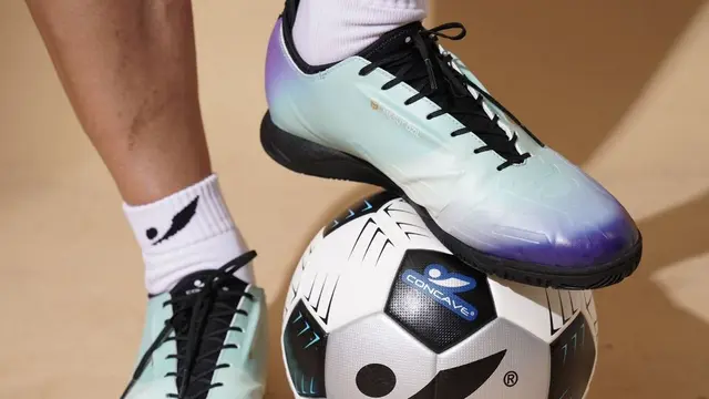 Kolaborasi Concave Indonesia dan Mesut Ozil Luncurkan Sepatu yang Bisa Menyeimbangkan Tubuh Penggunanya
