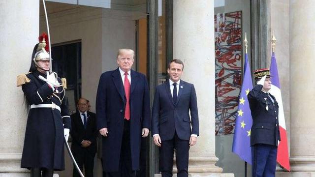 Donald Trump dan Emmanuel Macron