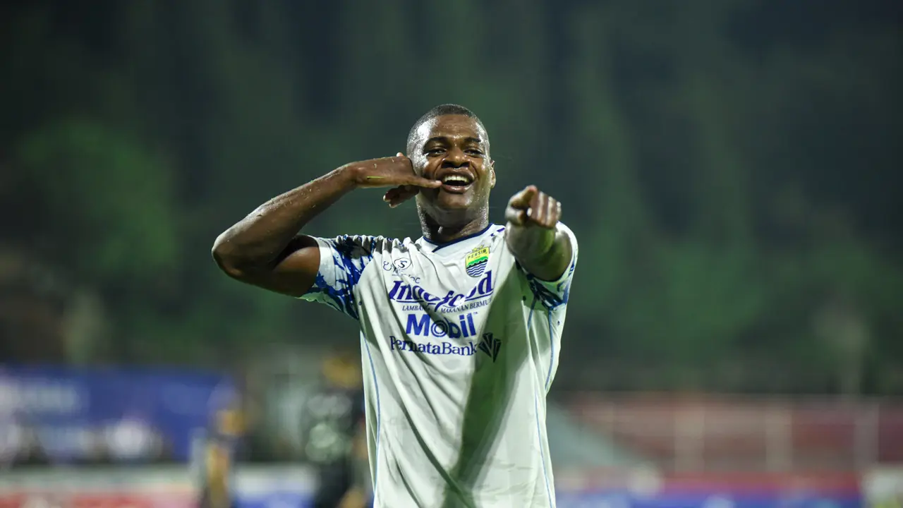Foto: Dramatis, Bruno Cantanhede Bawa Persib Bandung Taklukkan Arema FC di BRI Liga 1