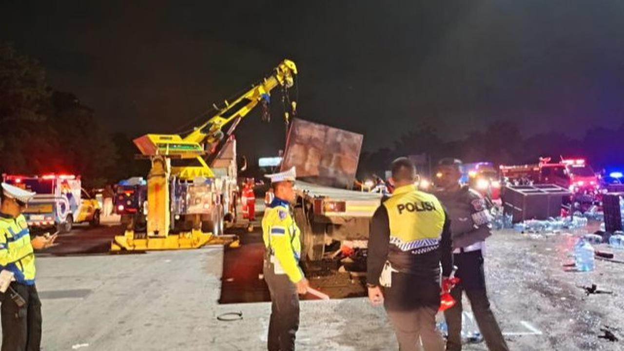 Kecelakaan Maut Sebabkan 2 Gerbang Tol Ciawi Rusak, Begini Kondisi Sopir Truk