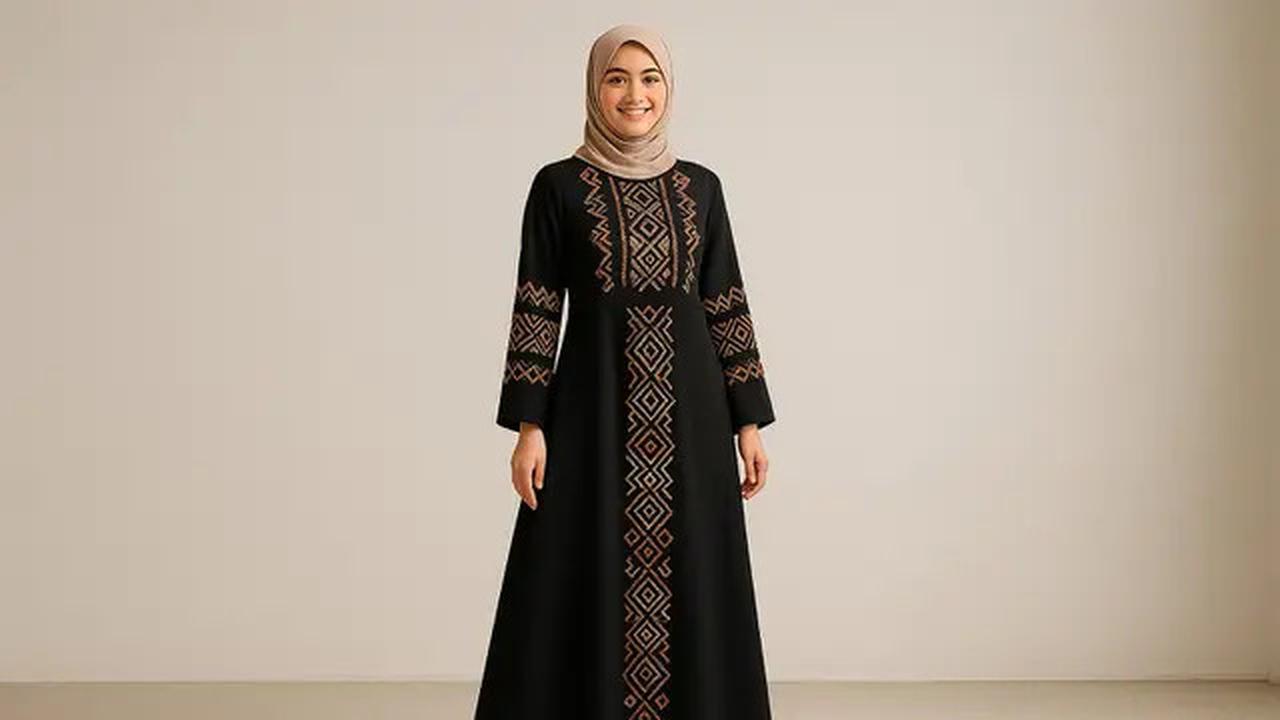 9 Model Gamis Hitam Kombinasi Bordir, Tampil Stylish dan Elegan Tanpa Kaku