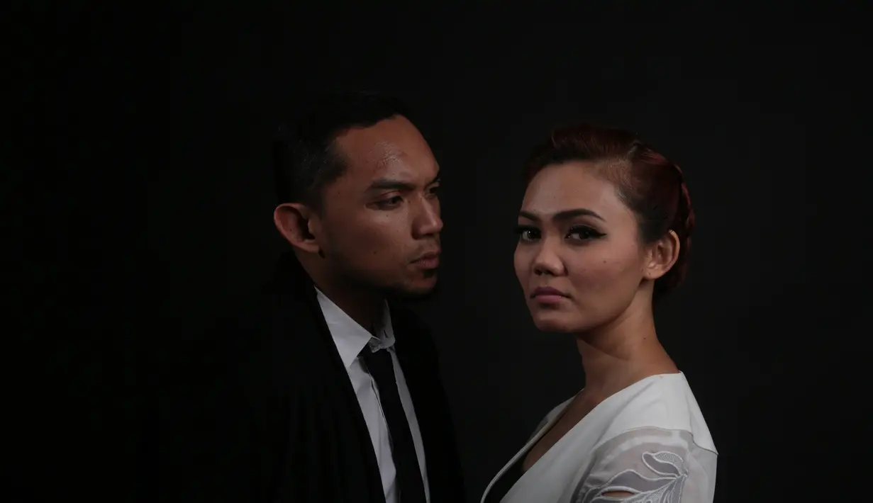 Sebagai orang yang pernah dekat dengan Rina Nose, Fakhrul Razi tak lepas dimintai komentarnya terkait keputusannya melepas hijab. Lantas seperti apa komentarnya penyanyi asal Brunei Darussalam. (Galih W Satria/ dok. Bintang.com)