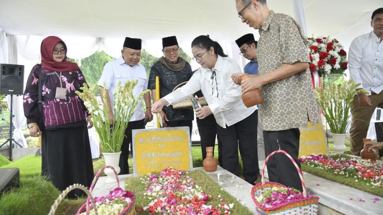 Ziarah Pemimpin Semarang: Wali Kota Tegaskan Pembangunan Tak Lepas Jasa Pendahulu