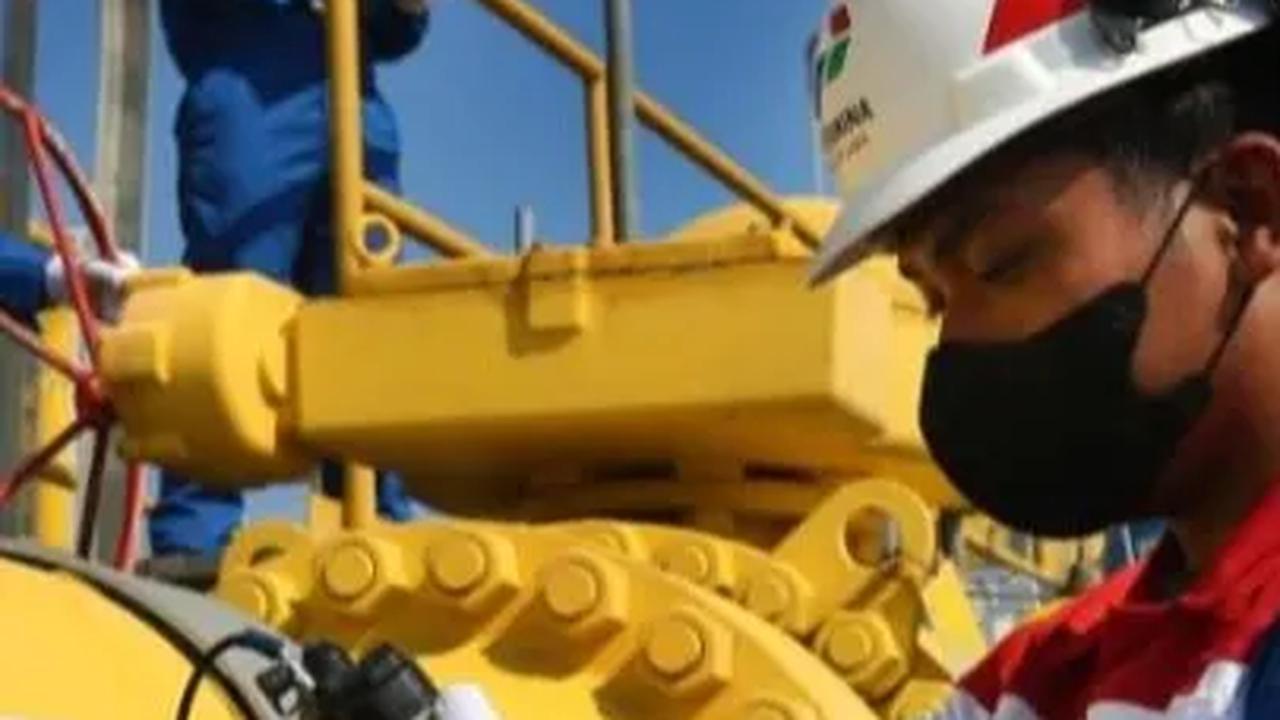 Rieke PDIP Ungkap Kontrak Janggal PGN: Tak Bisa Kirim Gas ke Singapura, Malah Didenda Rp18 Triliun