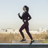 Yuk, simak tips persiapan sebelum memulai olahraga lari. [Dok/freepik.com]