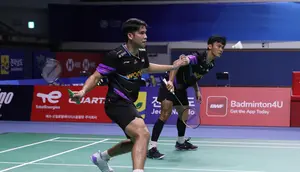 Muhammad Shohibul Fikri/Daniel Marthin lolos ke&nbsp;semifinal Korea Open 2024. Ganda putra Indonesia itu menang atas&nbsp;He Ji Ting/Ren Xiang Yu dari China 22-20, 13-21, dan 21-16 di Mokpo Indoor Stadium, Jumat (30/8/2024). (foto: PP PBSI)