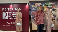 Nia Ramadhani Pakai Songket Hadiri Achmad Bakrie Award (Sumber: Instagram/ramadhaniabakrie)