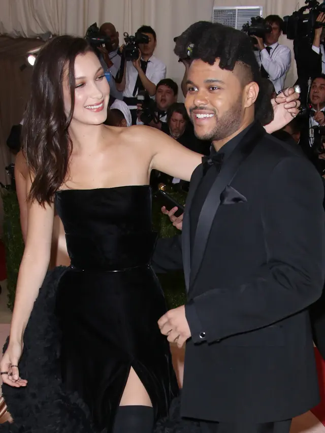 [Bintang] The Weeknd - Bella Hadid