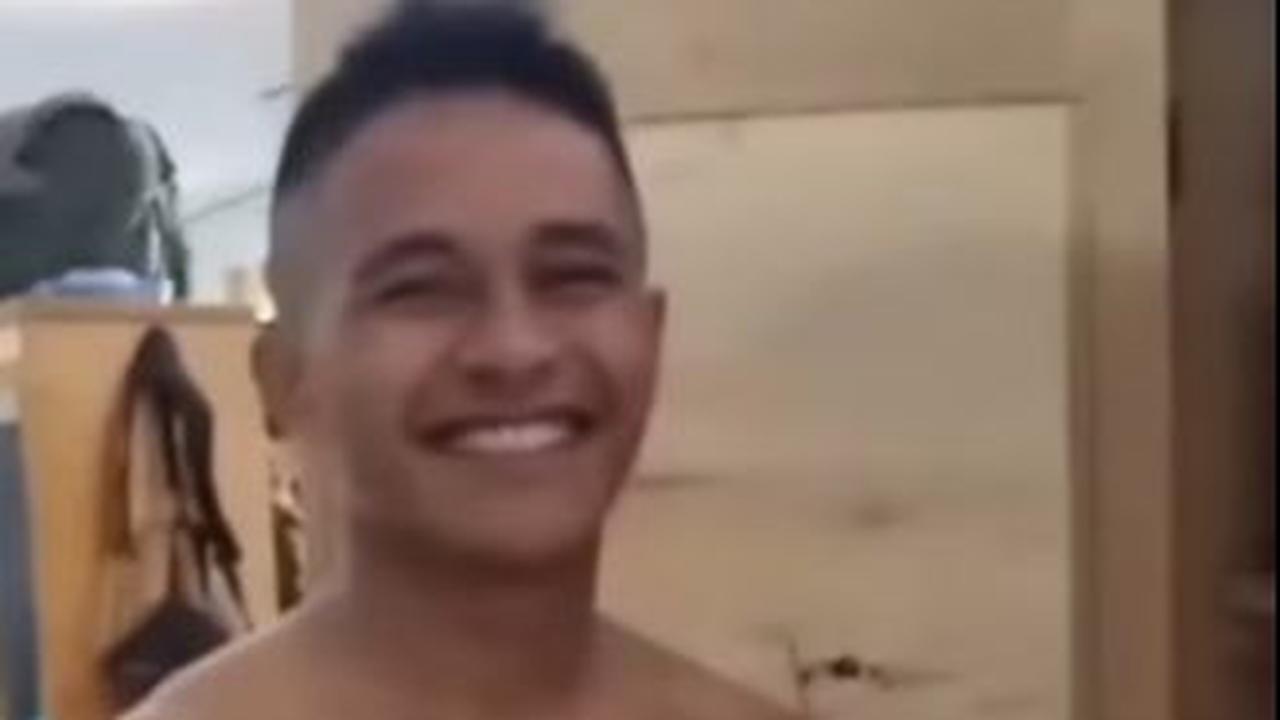 Hal ini juga menjadi bukti bahwa dia merupakan sosok senior TNI yang rajin, rapi dan baik dijadikan contoh bagi para juniornya.<br>
