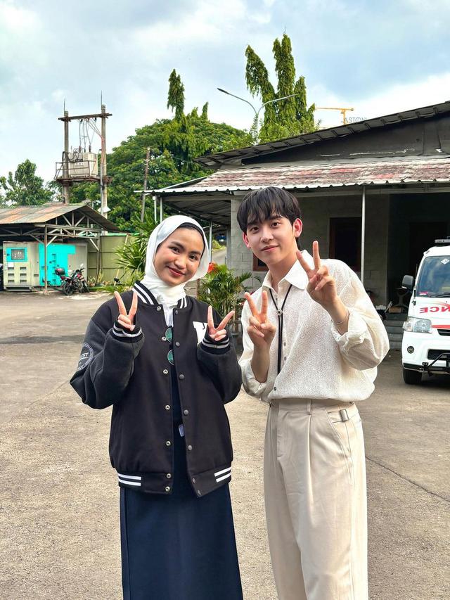 8 Inspirasi Outfit Kuliah dari Xaviera Putri yang Bikin Terlihat Pintar dan Stylish