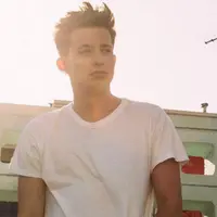 Partner Meghan Trainor di lagu Marvin Gaye, Charlie Puth menyebutkan resolusinya di 2016.