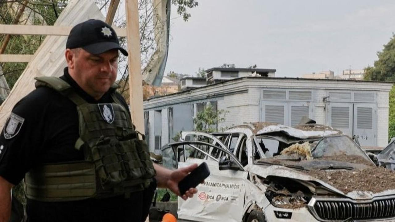 Serangan Rusia ini disebut-sebut yang paling masif sejak awal peperangan pecah sejak invasi Rusia ke Ukraina pada Februari 2022. Foto: REUTERS / Thomas Peter