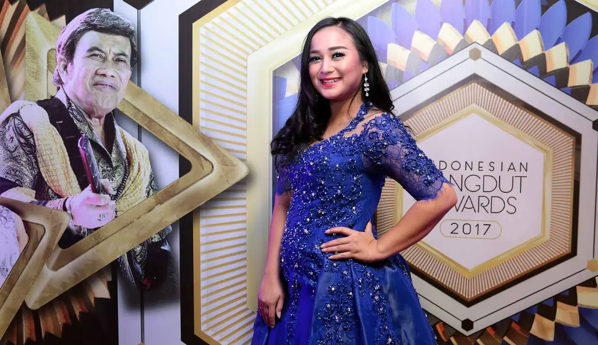 Anisa mengaku bahwa keputusan meminta putrinya melepas nama Bahar dibelakangnya juga sudah dibicarakan dengan keluarga besarnya. Salah satu yang menjadi alasannya adalah putrinya lebih memberatkan kekasihnya dibanding mamanya. (Deki Prayoga/Bintang.com)
