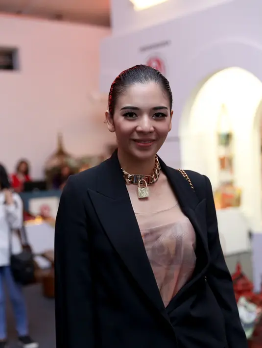 Proses menyusui rupanya menjadi alasan di balik tubuh indah Oxcel pasca melahirkan. Dia mengakui bahwa kesibukan jadi ibu memang menyita waktu dan tenaga. (Andy Masela/Bintang.com)