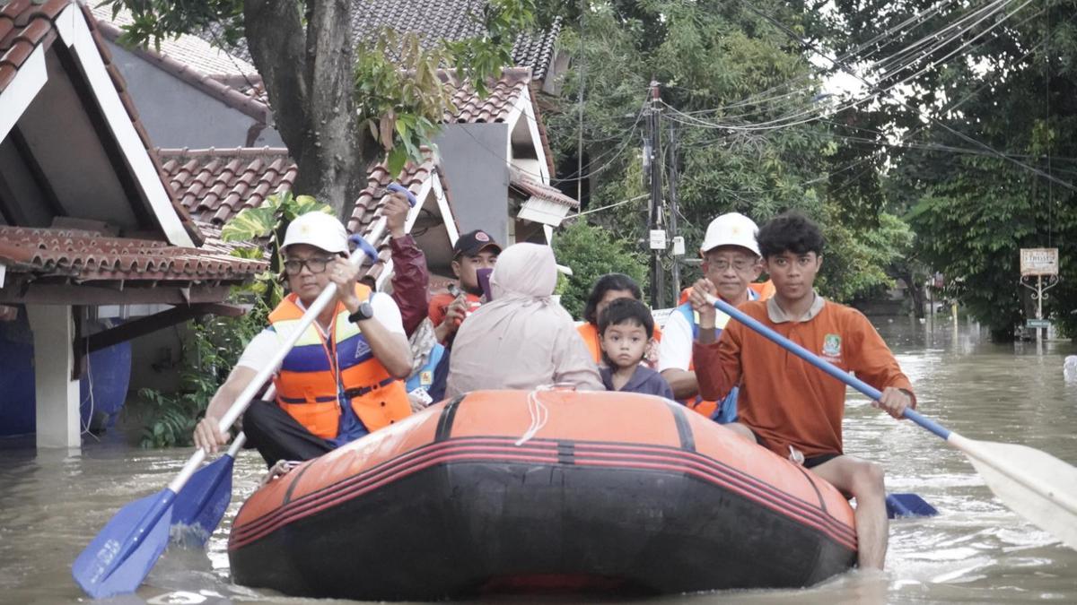 Rumah Kebanjiran, Ini yang Dilakukan Biar Tak Kesetrum