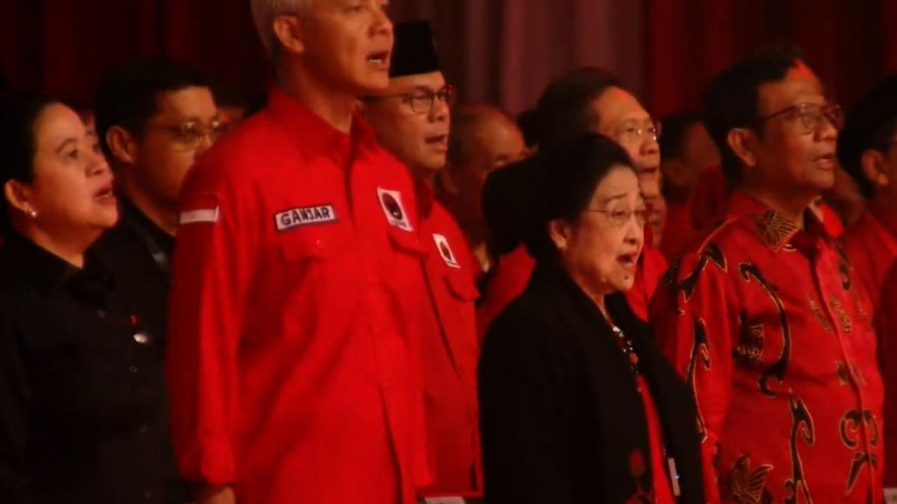 Pemandangan berbeda terlihat dalam Rakernas V Partai Demokrasi Indonesia Perjuangan (PDIP) yang berlangsung di Ancol, Jakarta, Jumat (24/5/2024). Presiden Joko Widodo atau Jokowi tak lagi duduk mendampingi Ketua Umum PDIP Megawati Soekarnoputri.&nbsp;Foto